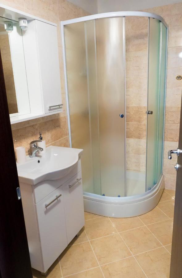 Apartment-Rooms Preka Palit Luaran gambar
