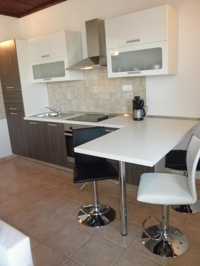 Apartment-Rooms Preka Palit Luaran gambar