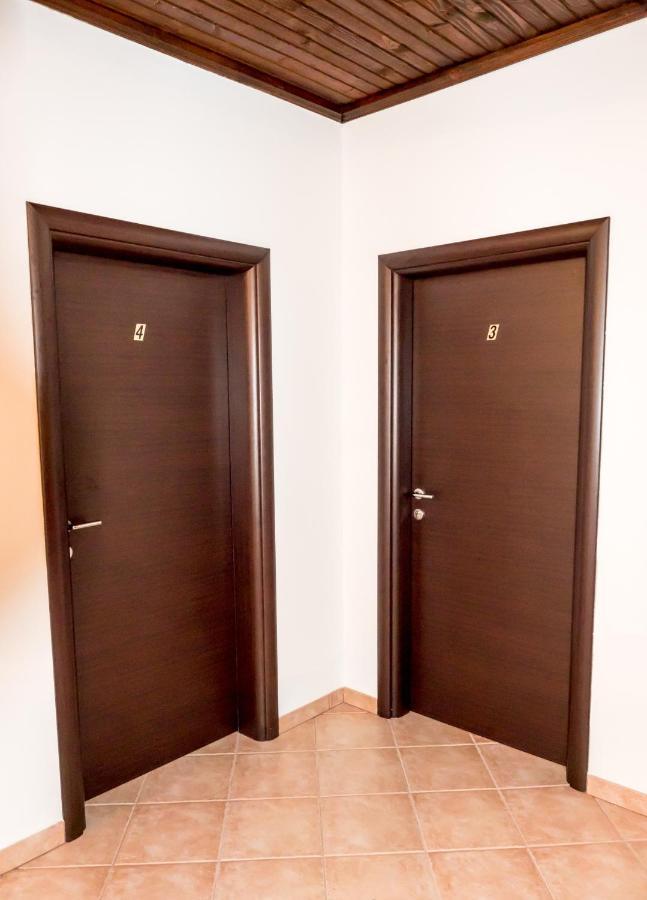 Apartment-Rooms Preka Palit Luaran gambar