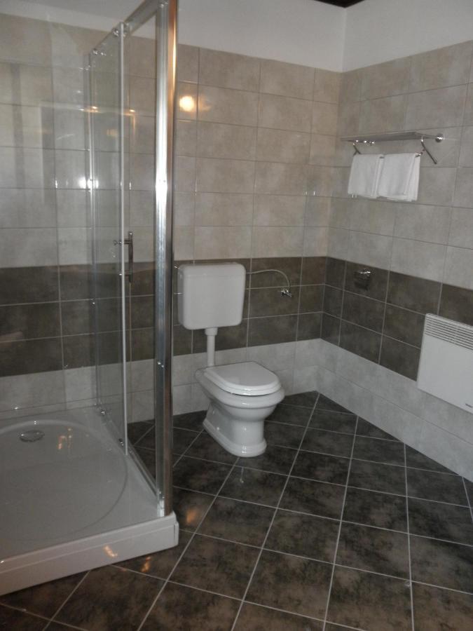 Apartment-Rooms Preka Palit Luaran gambar