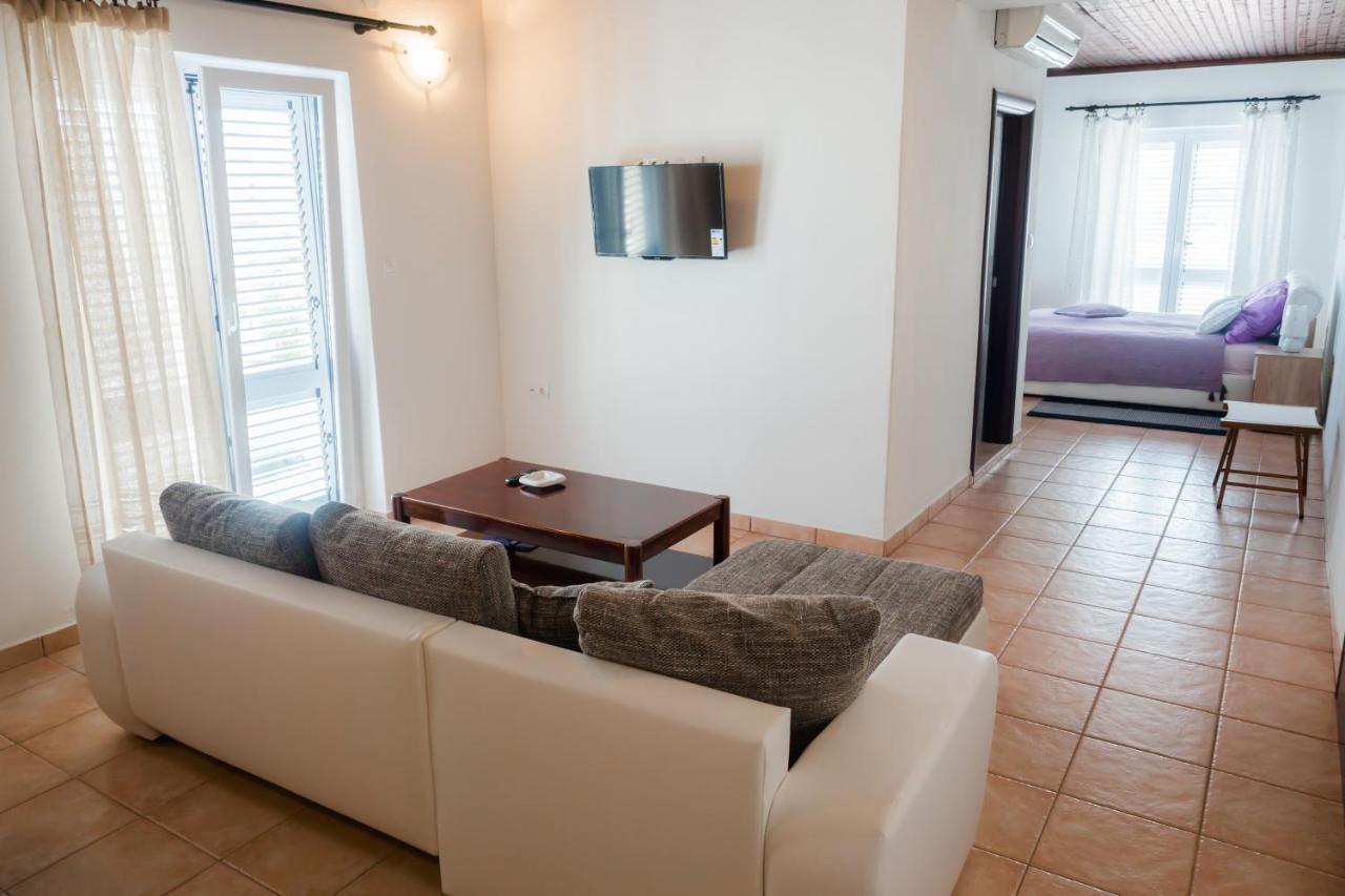 Apartment-Rooms Preka Palit Luaran gambar