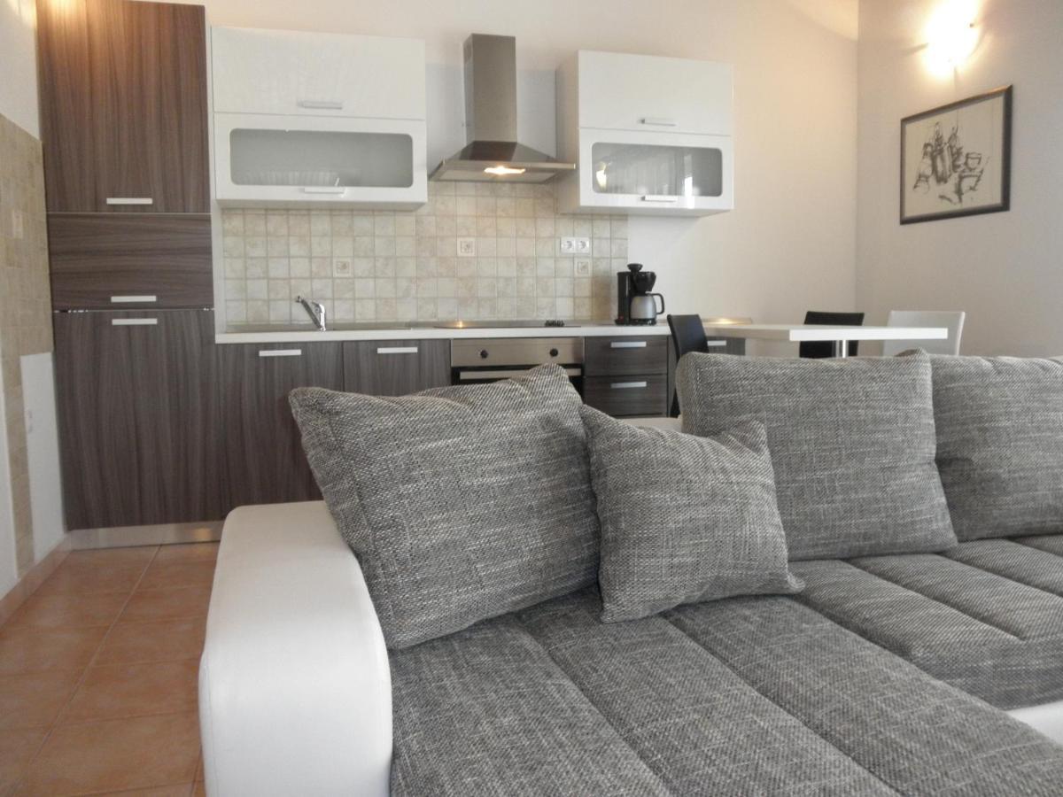 Apartment-Rooms Preka Palit Luaran gambar