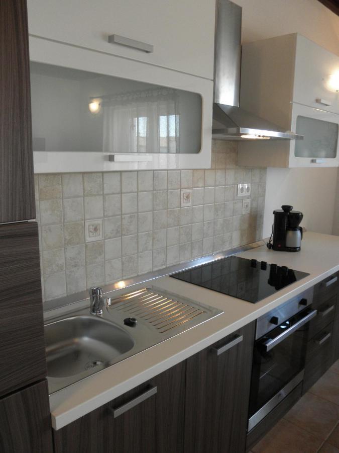Apartment-Rooms Preka Palit Luaran gambar